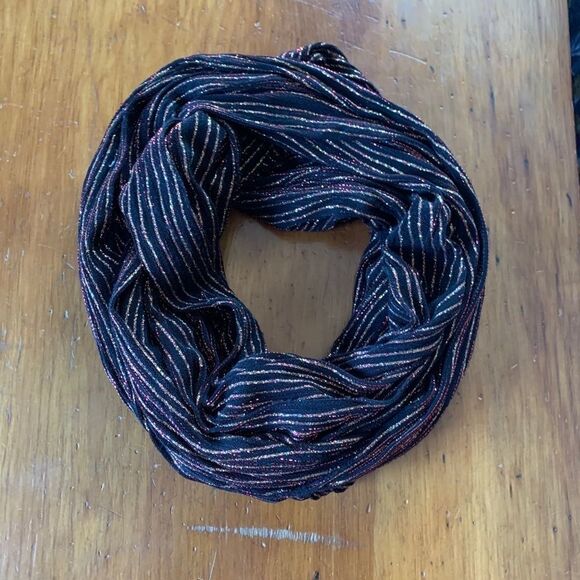 Black and red gold striped infinity scarf - Picture 1 of 2